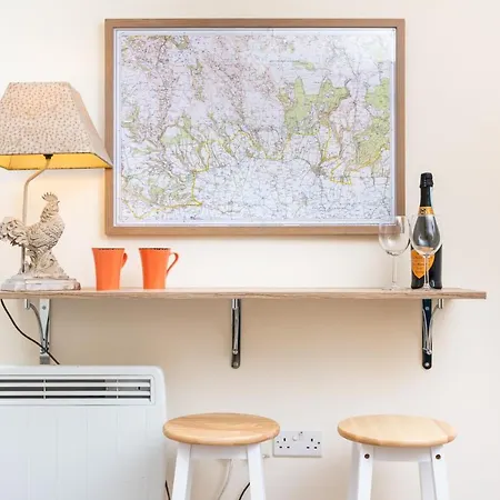 Pass The Keys The Nest, 1 Bed Flat In The Heart Of Apartment *