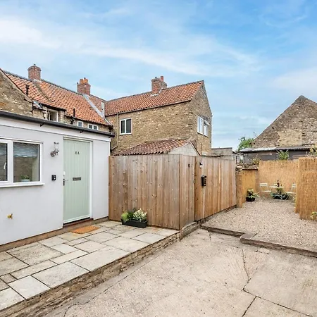 Pass The Keys The Nest, 1 Bed Flat In The Heart Of Helmsley